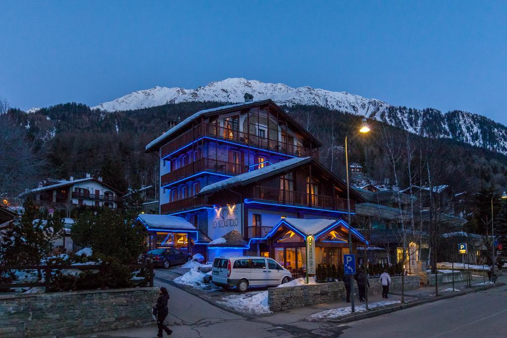 Hotel Lo Scoiattolo กูร์มาเยอร์ ภายนอก รูปภาพ